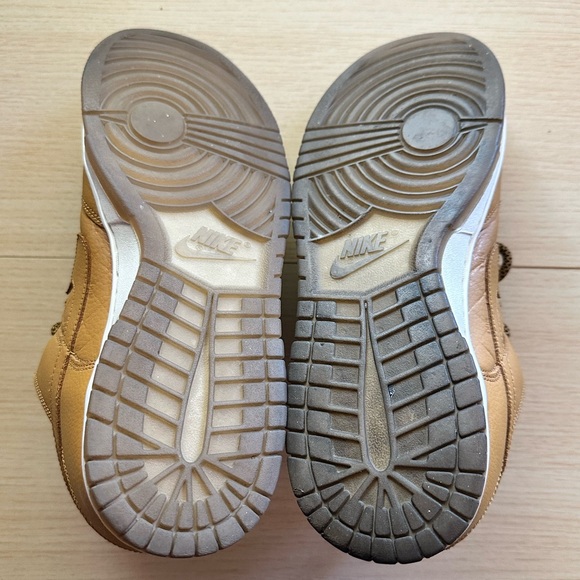 Nike Dunk Low Quilted Wheat (Wmns Size 11.5) Mens Size 10. - Picture 4 of 7